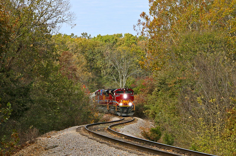 Train on the tracks coming through Garfield